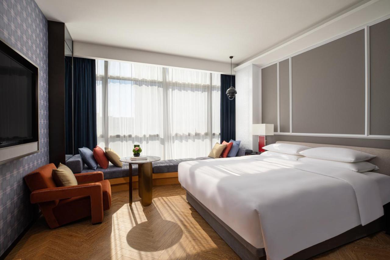 Yiwu Kaison K Hotel Exterior photo